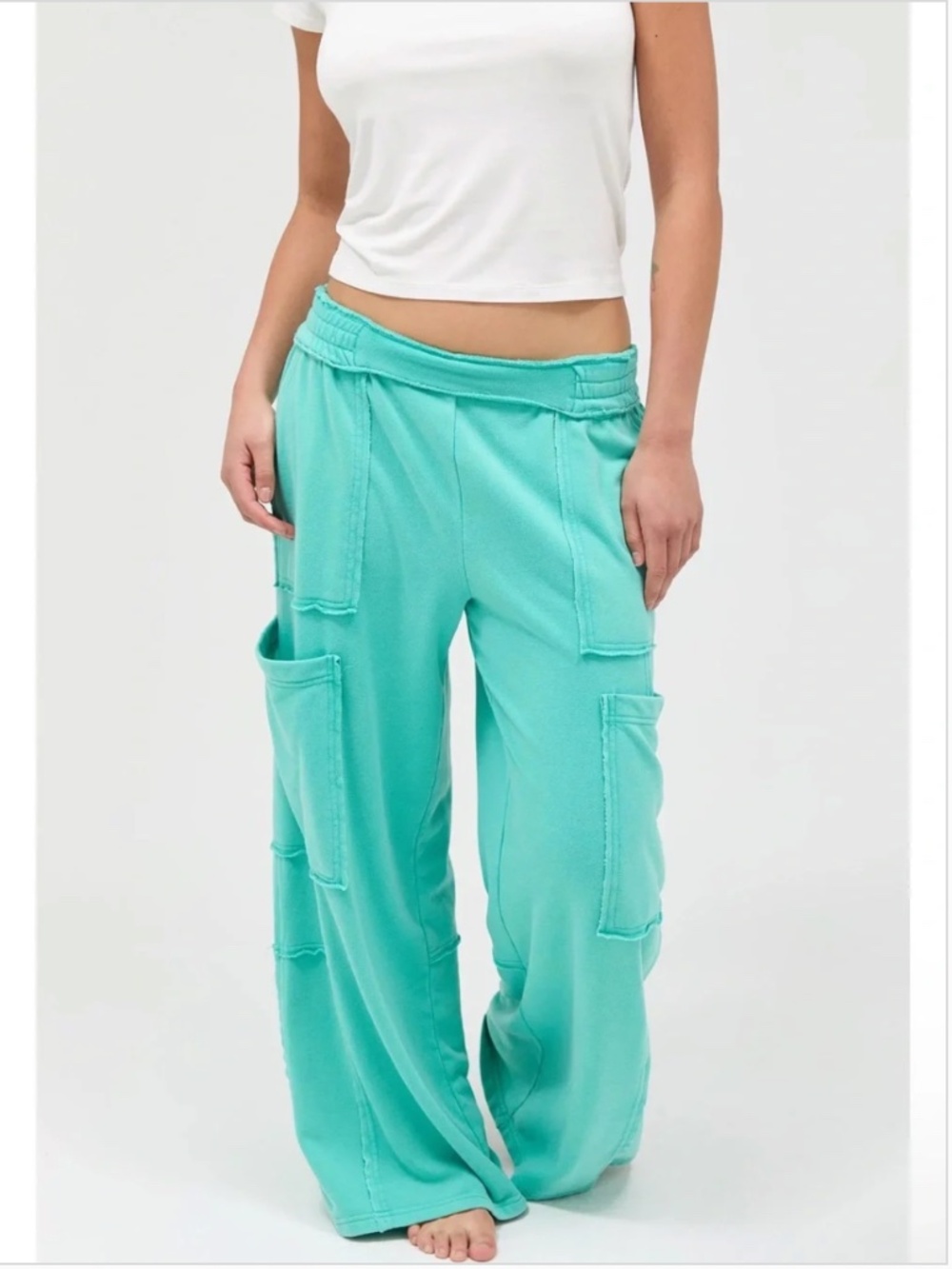 NEW Double Zero Turquoise Mineral Wash Cargo Sweatpants – Large